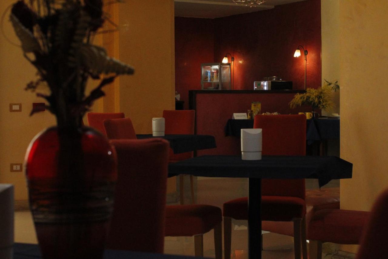Hotel Costa Antiga Castelsardo Buitenkant foto